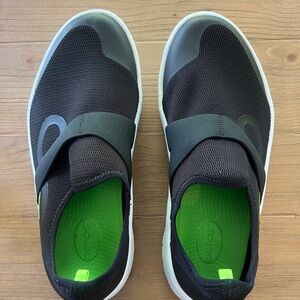 Men’s Size 12 OOFOS. OOMG Low Shoe